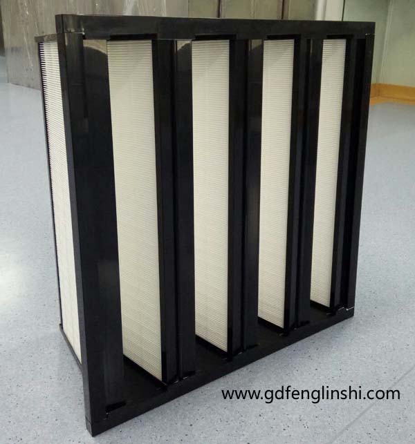大風(fēng)量組合式高效過濾器具有過濾面積大，阻力低，使用壽命長(zhǎng)特點(diǎn)
